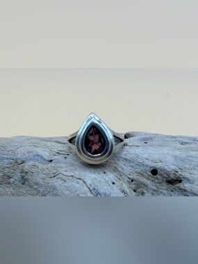 Sterling Silver Teardrop Ring with Amethyst Purple Gemstone SIZE 7